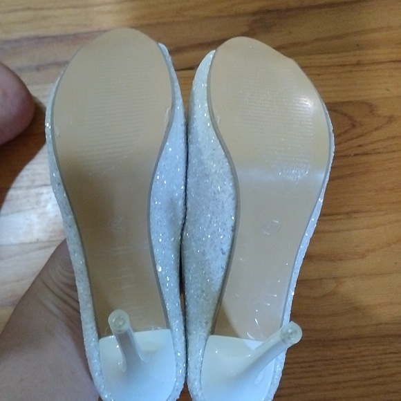 White glitter, open toe platform stilettos size 7 - Picture 6 of 6